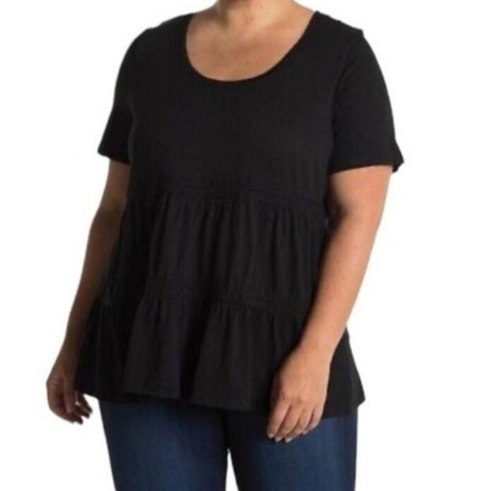 Evans Avenue Short Sleeve Tiered Top In Black Size 26/28 4X